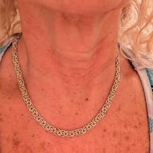 Elegant Silver Chain Necklace